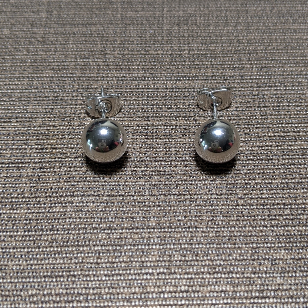Stainless Steel Round Ball Studs